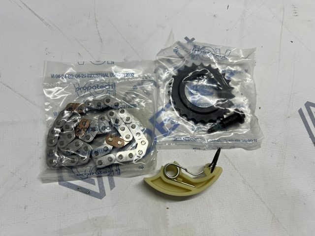 Ланцюг масляного насоса, комплект 150A06727R RENAULT