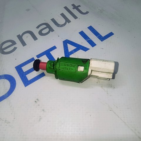 Датчик включення зчеплення 253251456R RENAULT