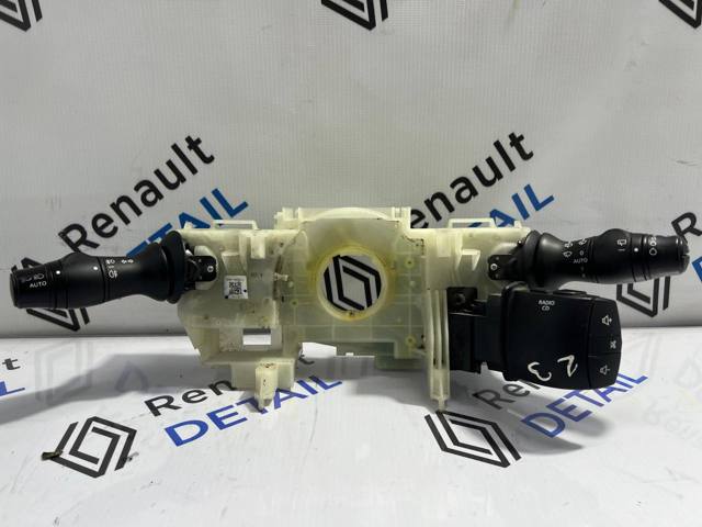 Перемикачі 255670001R RENAULT
