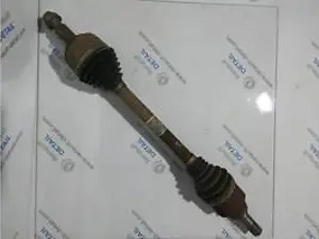Привід лівий 391012675R NISSAN