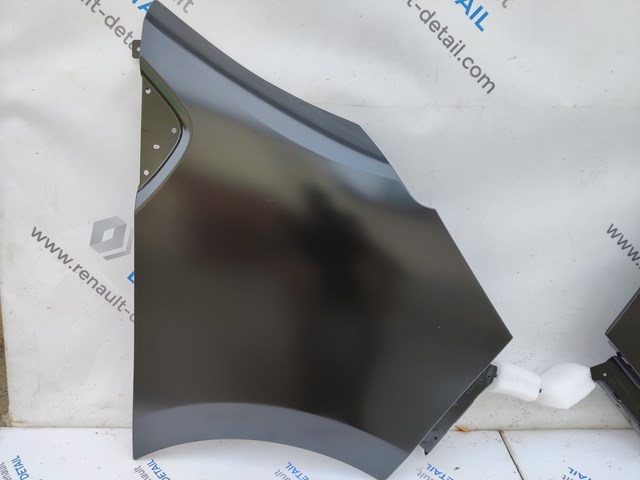 Ліве переднє крило 631014221R RENAULT