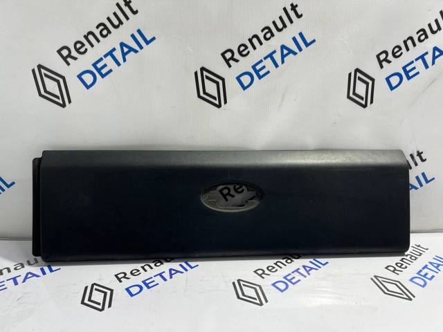 Молдинг заднього лівого крила 768E00001R RENAULT