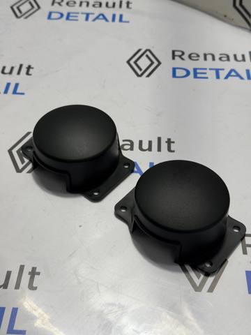 Заглушка / решітка протитуманних фар бампера переднього 7701208643 RENAULT