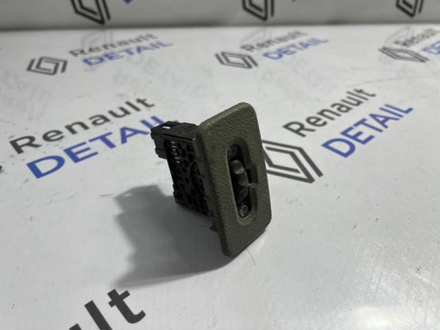 Кнопка коректора фар 8200022569 RENAULT