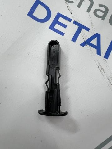 Подушка радіатора охолодження, верхня 8200139654 RENAULT