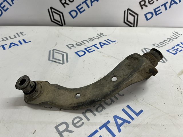 Кронштейн передньої балки 8200361269 RENAULT