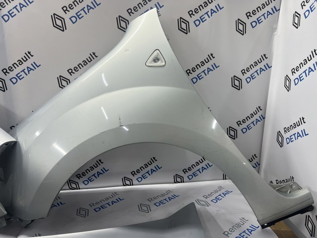 Переднє ліве крило 8200378534 RENAULT