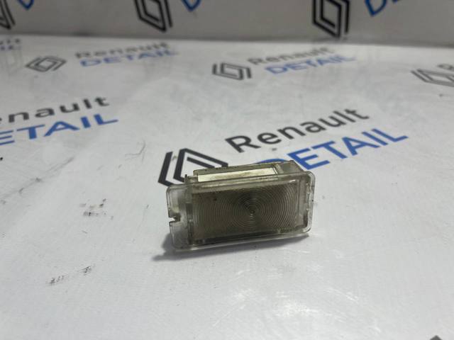 Плафон підсвітки багажного відсіку 8200418356 RENAULT