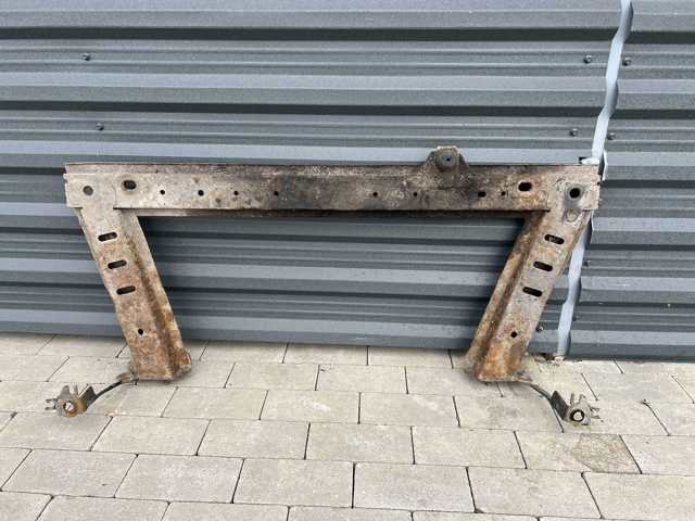 Балка радіатора нижня 8200431050 RENAULT
