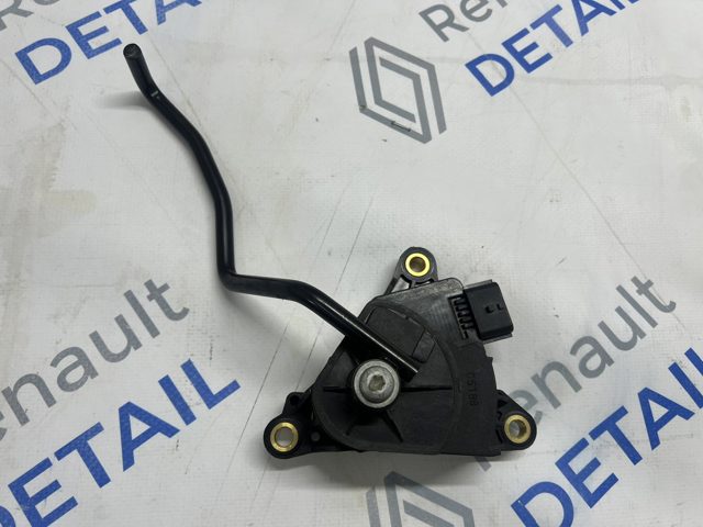 Підаль газу 8200436878 RENAULT