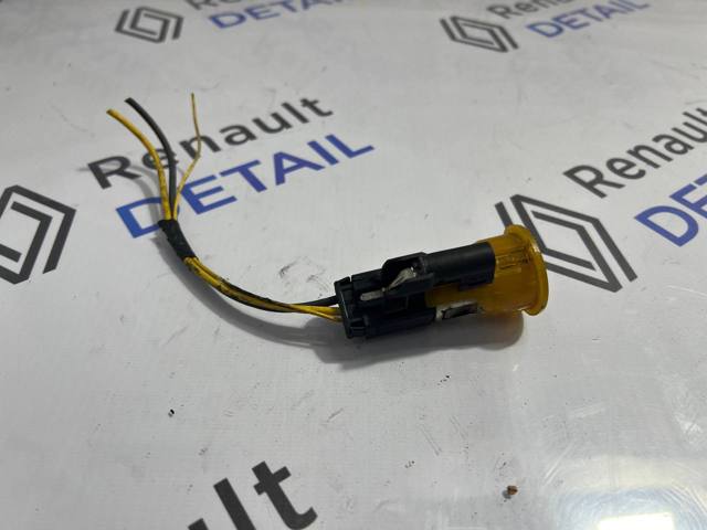 Розетка запальнички 8200467790 RENAULT
