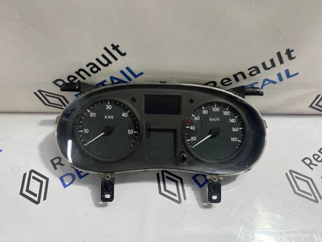 Приладова дошка-щиток приладів 8200467948 RENAULT