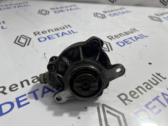 Насос вакуумний 8200478188 RENAULT