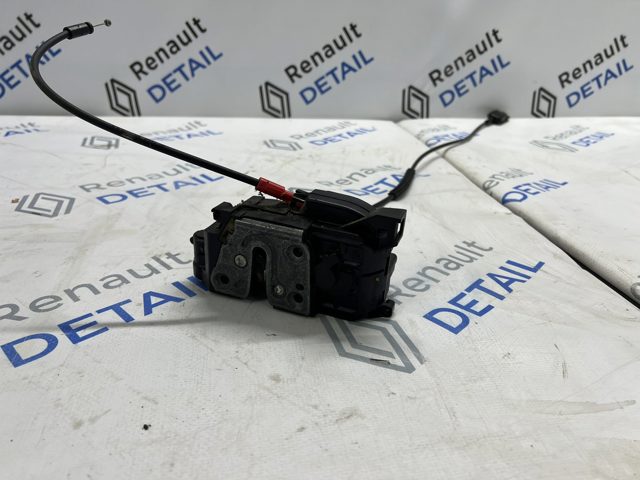 Замок передніх пасажирських дверей 8200497604 RENAULT