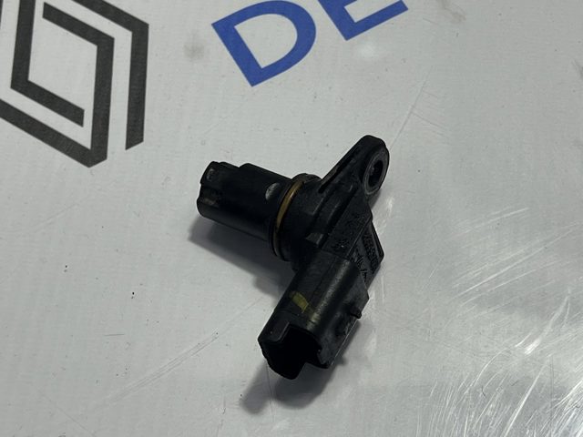 Датчик обуртів распредвалу 8200567414 RENAULT