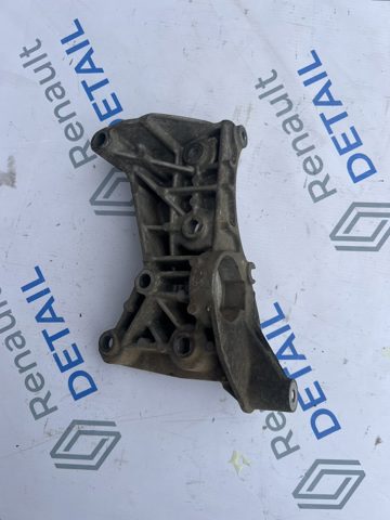 Кронштейн кріплення генератора 8200663057 RENAULT