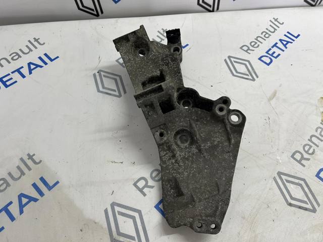 Кронштейн генератора (натяжний) 8200669495 RENAULT