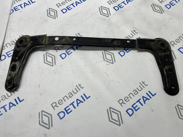 Підсилювач переднього підрамника 8200860101 RENAULT