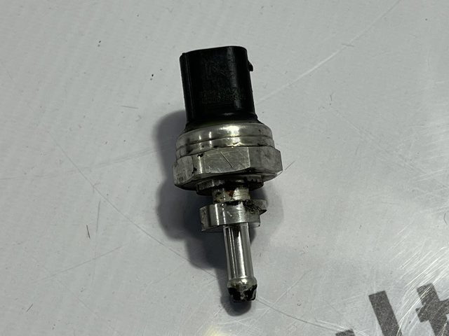 Датчик тиску вихлопних газів 8201000764 RENAULT