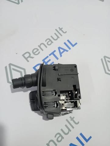Перемикач підрульовий, правий 8201590631 RENAULT