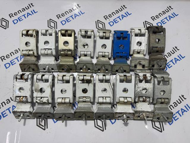Петля задньої багажної, 3/5 -ої двері 844009783R RENAULT
