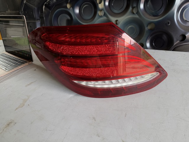 Ліхтар задній лівий A2139068100 MERCEDES