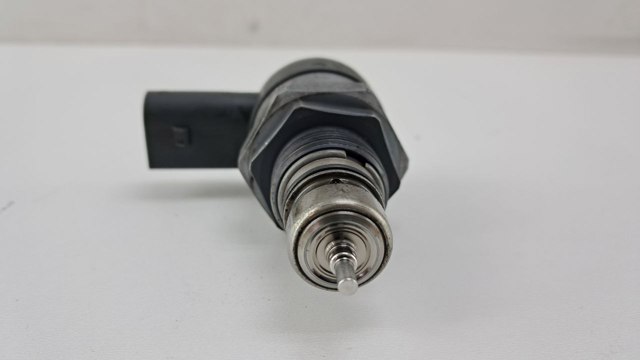 Регулятор тиску палива 0281002949 BMW