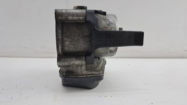 Дросільна заслінка в зборі 03C133062C VAG