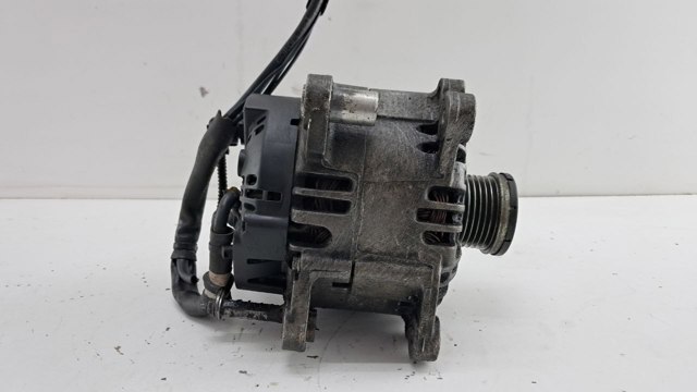 Авто генератор 03C903023G VAG
