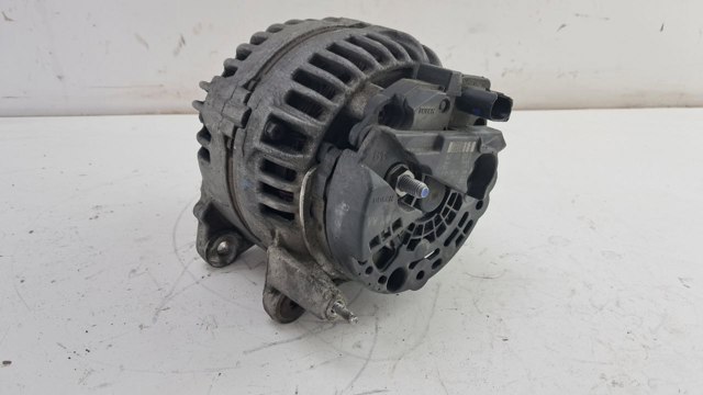 Авто генератор 03F903023D VAG