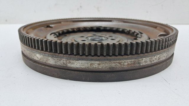 Маховик зчеплення 03L105266DB VAG