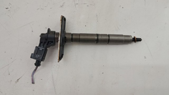 Форсунка вприску палива 03L130277 VAG