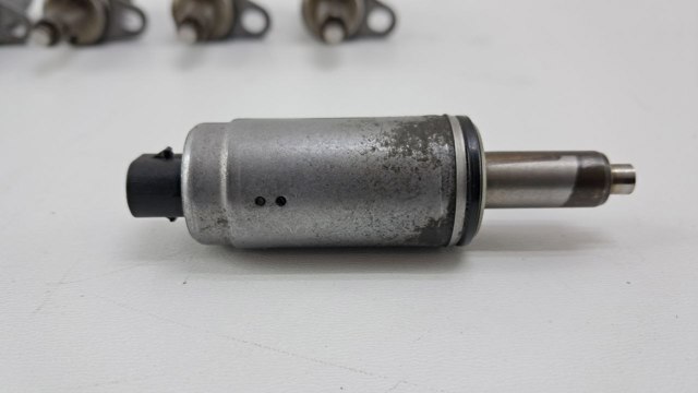 Регулятор фаз газорозподілу 06E103697E VAG