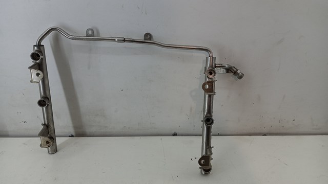 Розподільник палива 06E133681F VAG