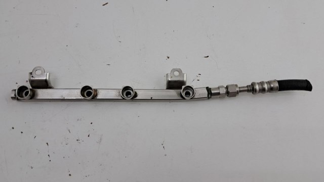 Розподільник палива 06G133317 VAG