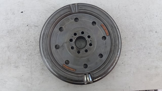 Маховик двигуна 06K105266J VAG
