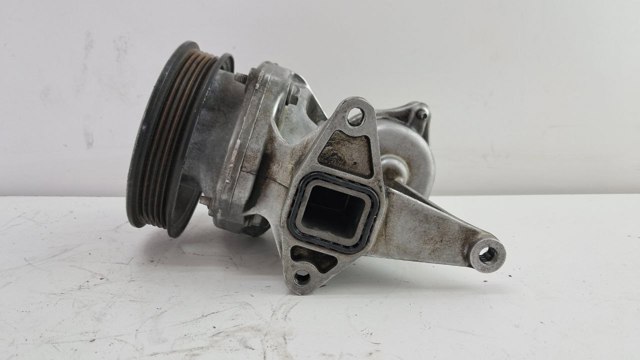 Помпа охолодження 12663910 OPEL