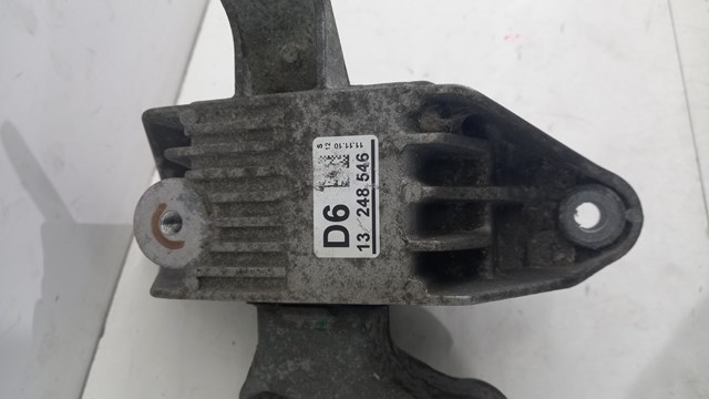Ліва подушка двигуна 13248546 OPEL