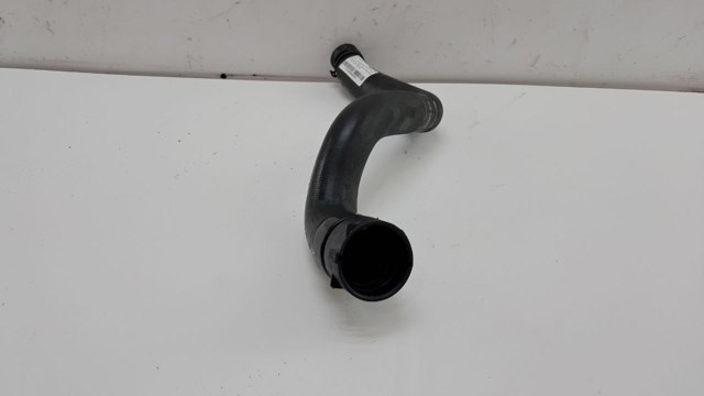 Патрубок системи охолодження 13373146 OPEL