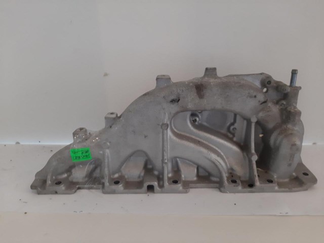 Колектор впускний 140030286R OPEL