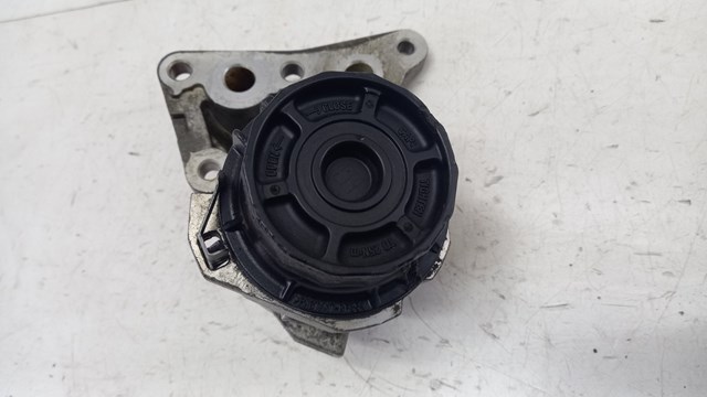 Корпус масляного фільтра 156090T030 TOYOTA