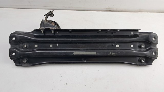 Кронштейн передньої балки 1EA199599B VAG
