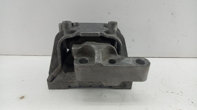 Права подушка мотора 1K0199262CR VAG