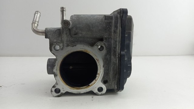 Дросільна заслінка в зборі 2203047010 TOYOTA