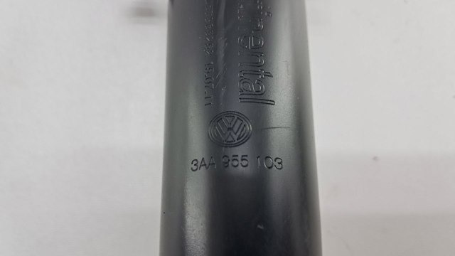 Сопло омивача фари передньої, лівої 3AA955103 VAG