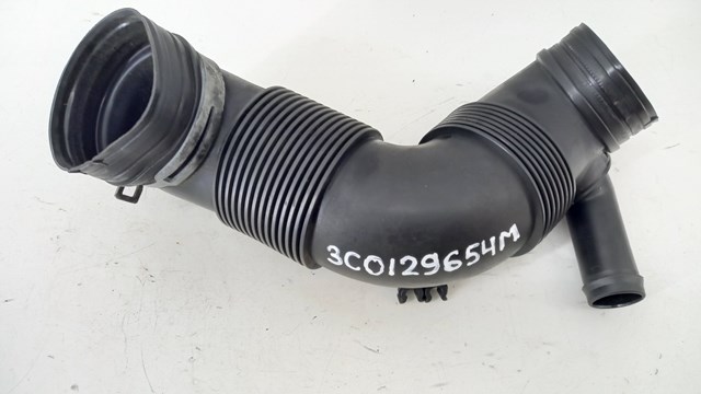 Патрубок повітряний, вихід повітряного фільтра 3C0129654M VAG
