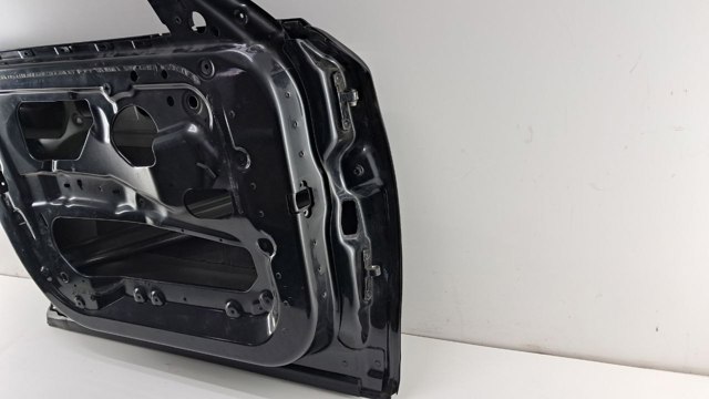 Водійські двері 41007206439 BMW