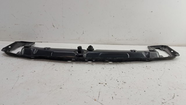 Рамка радіатора верхня 51647245786 BMW