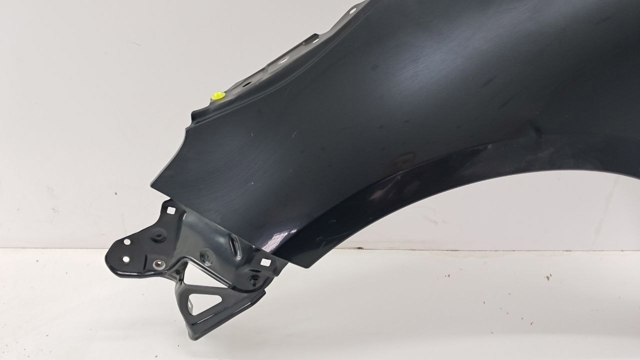 Переднє ліве крило 5380202260 TOYOTA