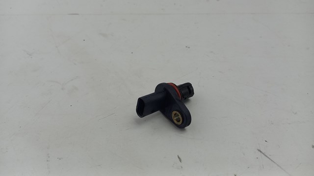 Датчик положення распредвалу 55565709 OPEL